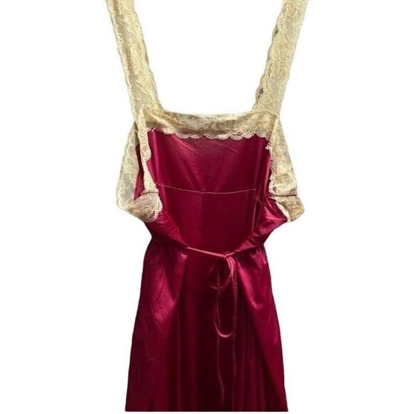 Kayse women’s vintage made in the USA lace trimmed lingerie - Picture 5 of 6